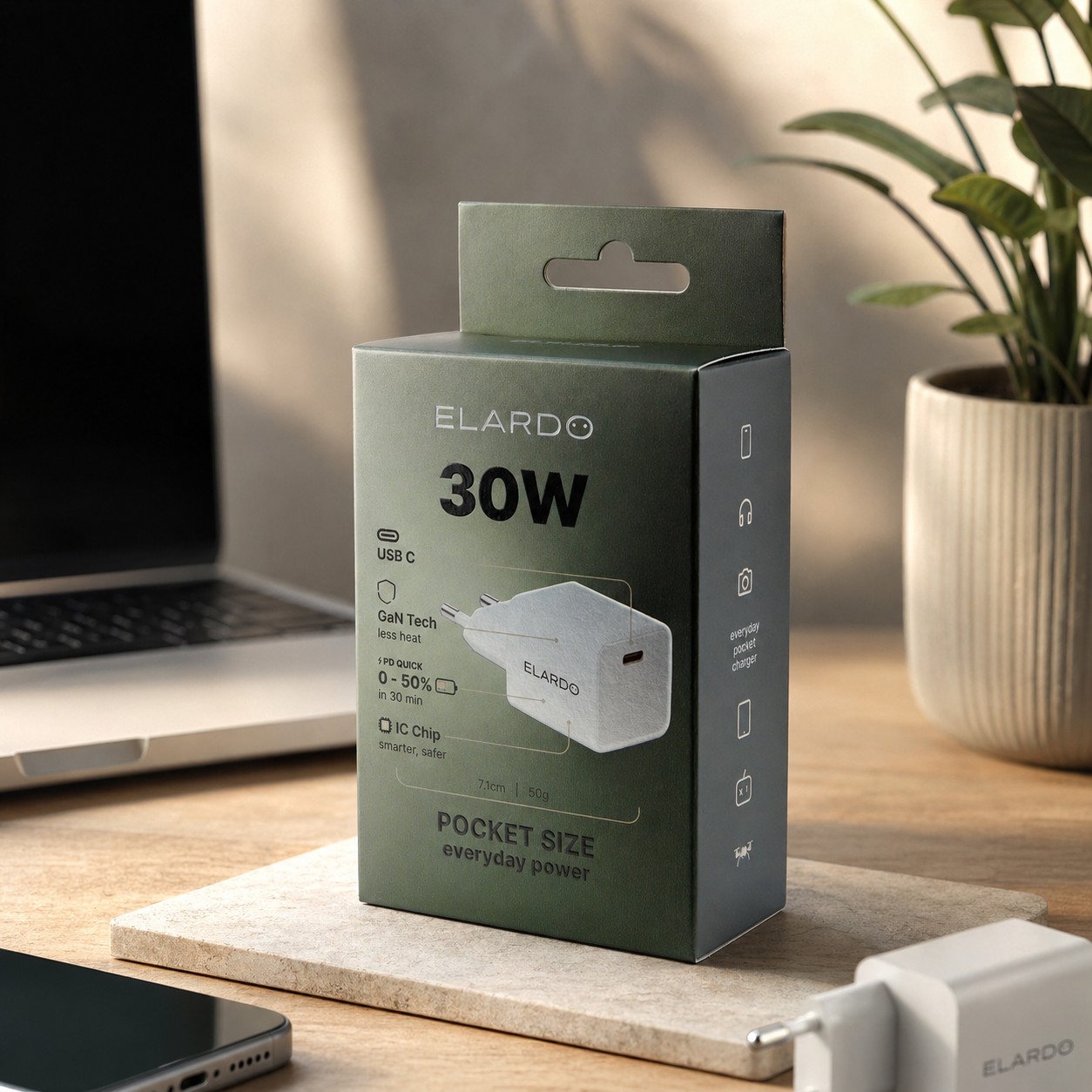 ELARDO 30W charger in its packaging